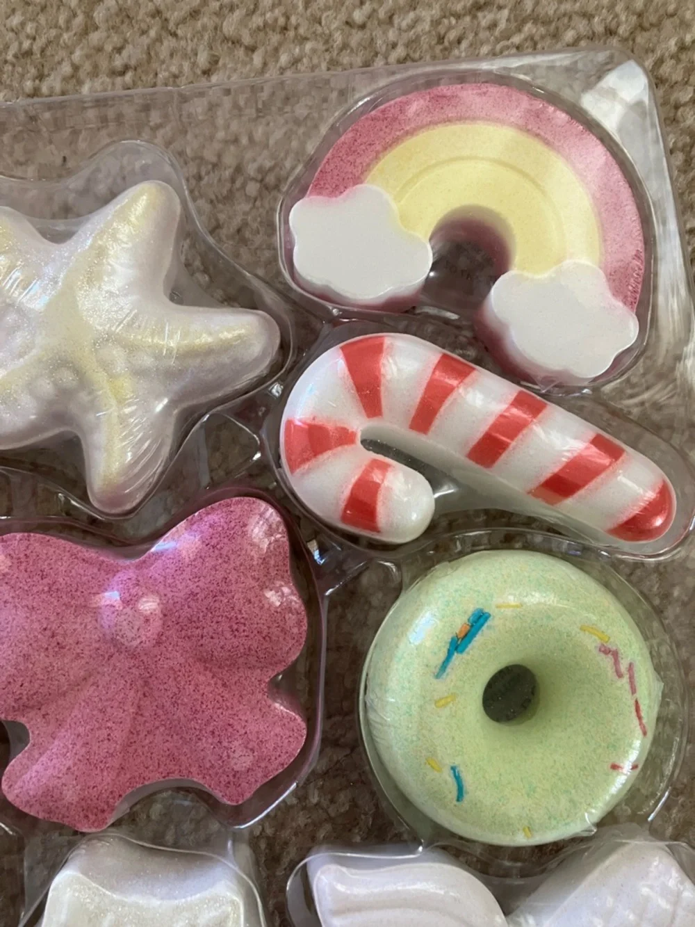 Adorable cute fun whimsical bath bombs 🦄🧜🏼‍♀️🐚🩷♥️